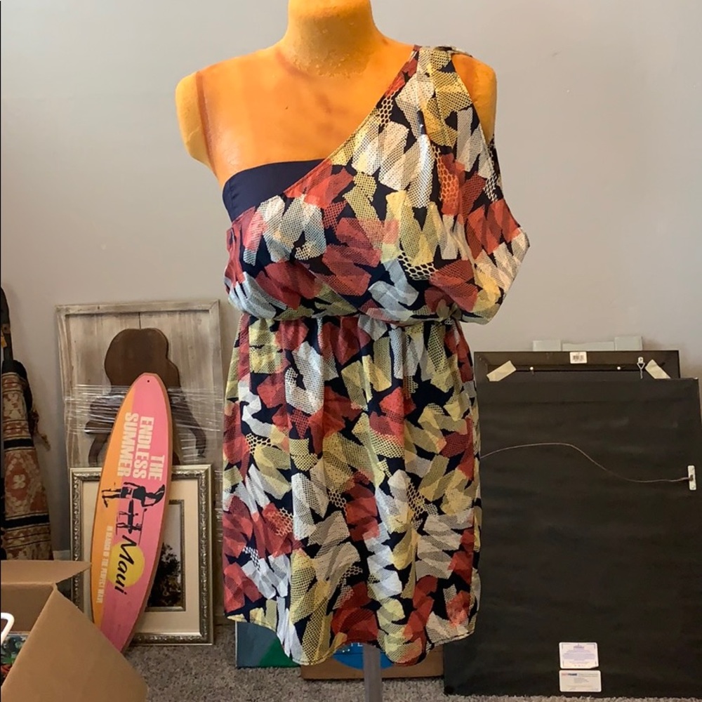 One shoulder dress